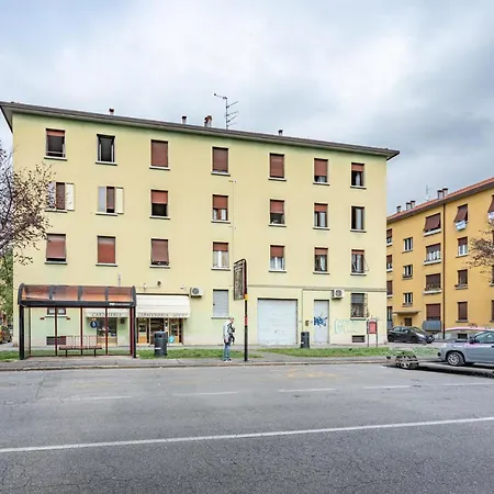 Apartment Host4u - House Maga In Brescia