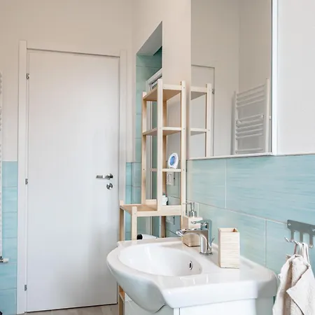 Host4u - House Maga In Apartament Brescia