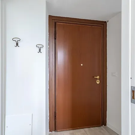 Apartament Host4u - House Maga In