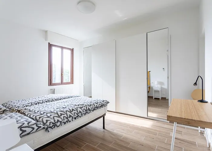 Host4u - House Maga In * Брешия