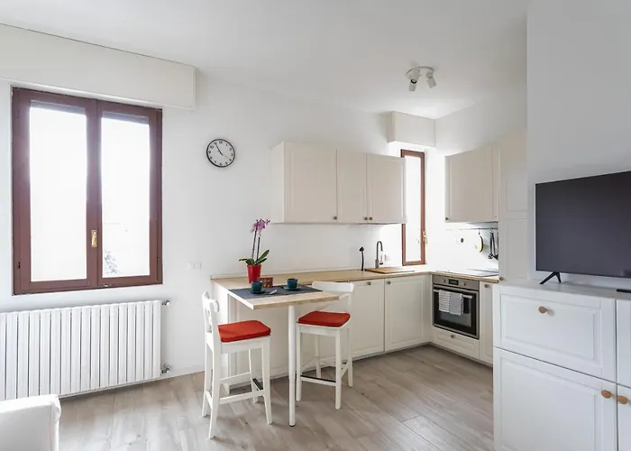 Host4u - House Maga In Апартаменты Брешия